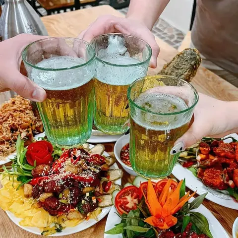 [Uống 1 tặng 1] Có quán cỏ thoả mãn cho anh em Cẩm Phả giải nhiệt đây!