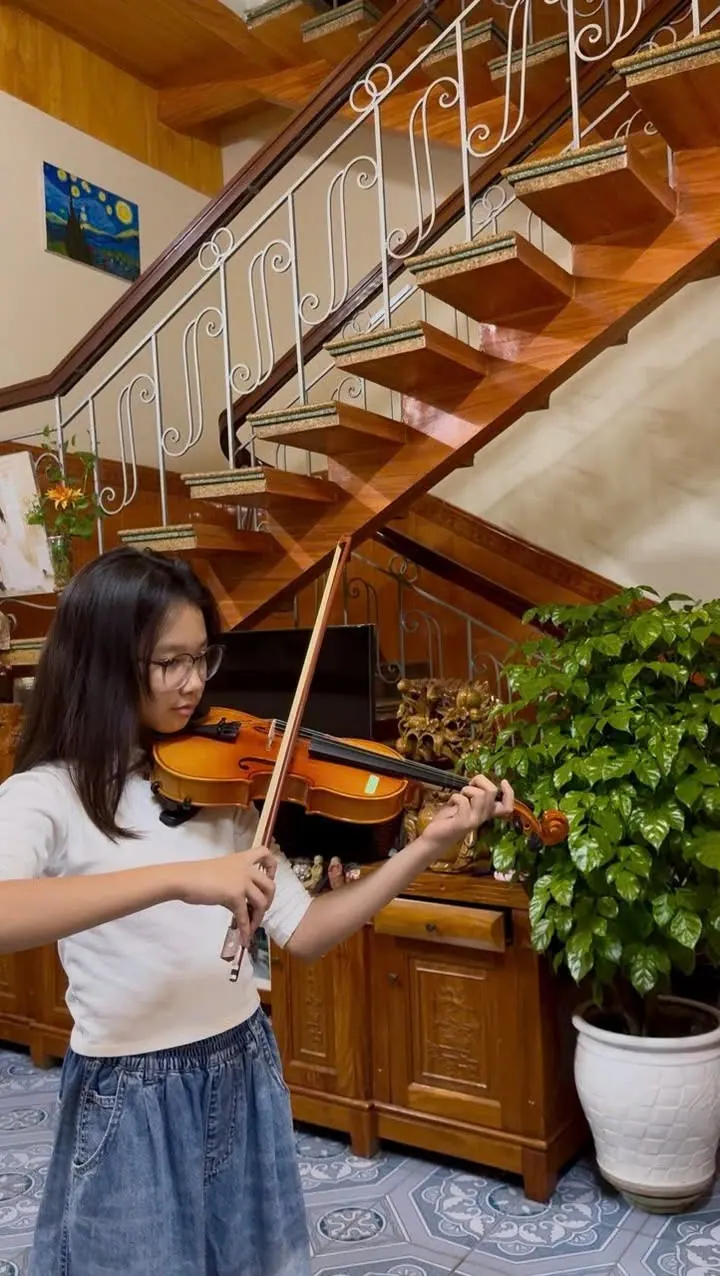 [Đang Có Học Thử] Nhiều phụ huynh khá bất ngờ khi con mình lại hợp Violin đến vậy! – ảnh 4
