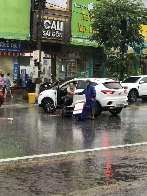 Cập nhật mới nhất. Shipper vẫn bình an, vụ việc giải quyết êm xuôi, ai về nhà nấy