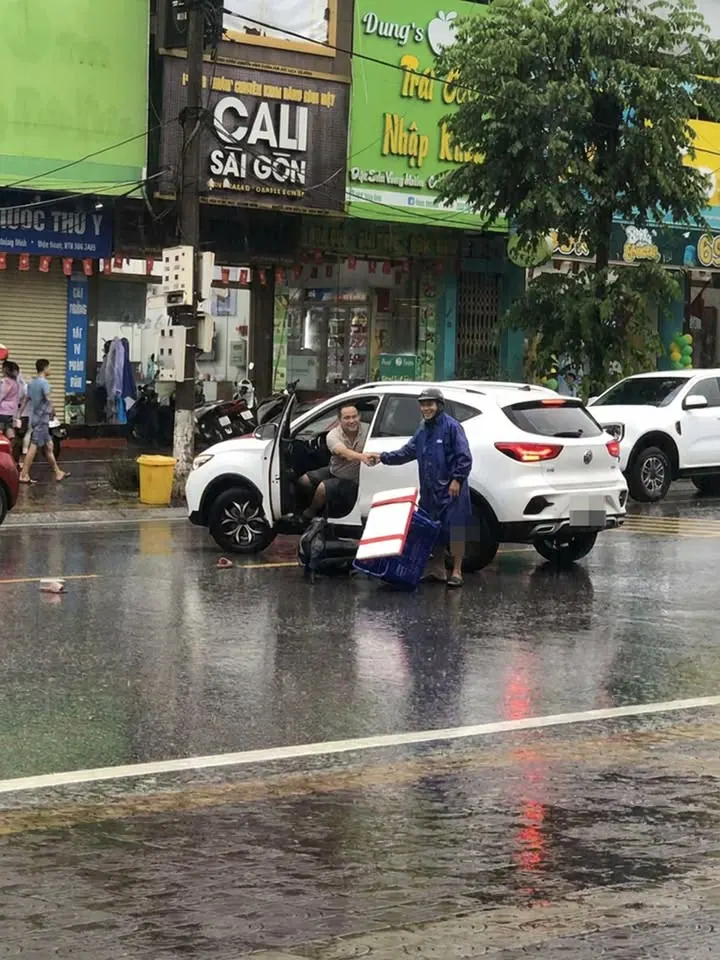 Cập nhật mới nhất. Shipper vẫn bình an, vụ việc giải quyết êm xuôi, ai về nhà nấy – ảnh 1