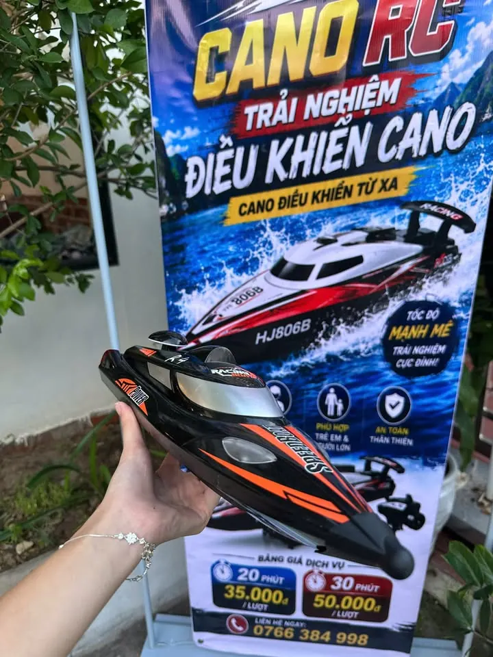 Ê ê vui quá bạn ơi, Hồ Cao Sơn giờ có cả đua cano nước mini rồi này – ảnh 8