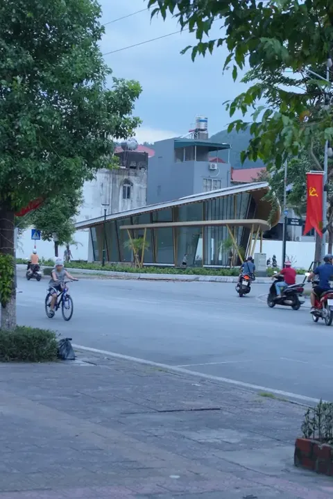 Thiết kế hộ trước cho Starbucks Vietnam dễ hình dung chỗ đặt quán nước tại Cẩm Phả nhé