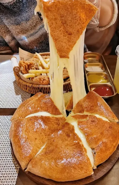 [Quán mới] Uầy pizza gì đây các bạn ơi