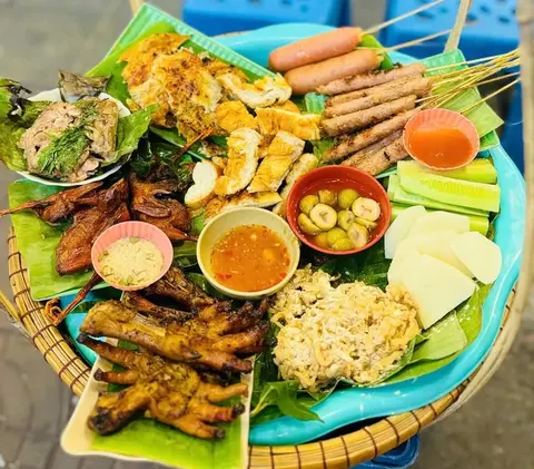 Mới! Ây bạn mình tụ họp quảng trường đeeê