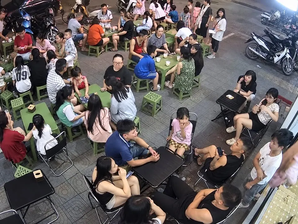 Ngồi quảng trường đích thị là chân ái của mùa thu năm nay! – ảnh 11