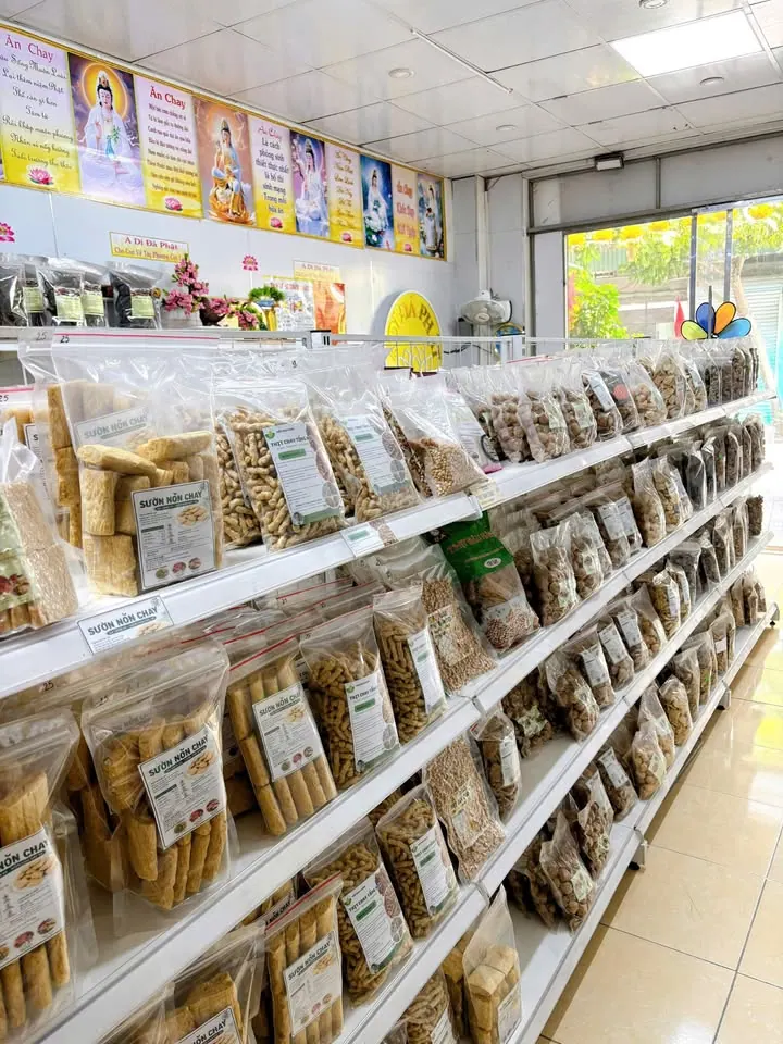 [Mới] Ê ê thật không ngờ đồ chay phát triển tới mức này, khô bò chay, khô mực chay, xúc xích chay – ảnh 9