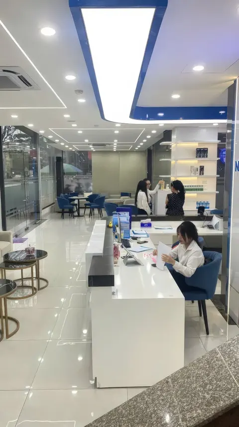 Lại còn sợ vào "nơi to."
